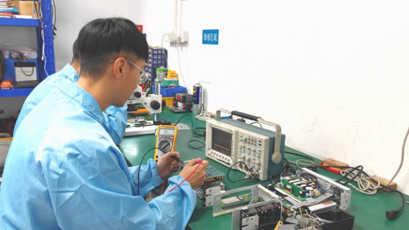 温湿度变送器：揭秘其工作原理与选型要点**